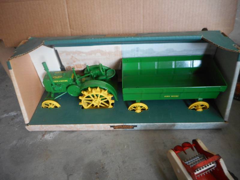 Toy TractorTruck Lot