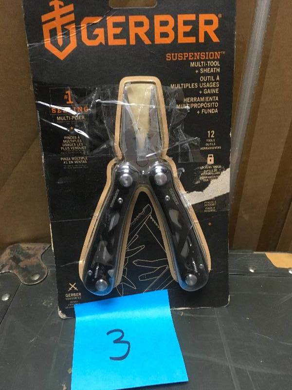 Gerber Suspension Multi-tool & Sheath - Black  in good condition