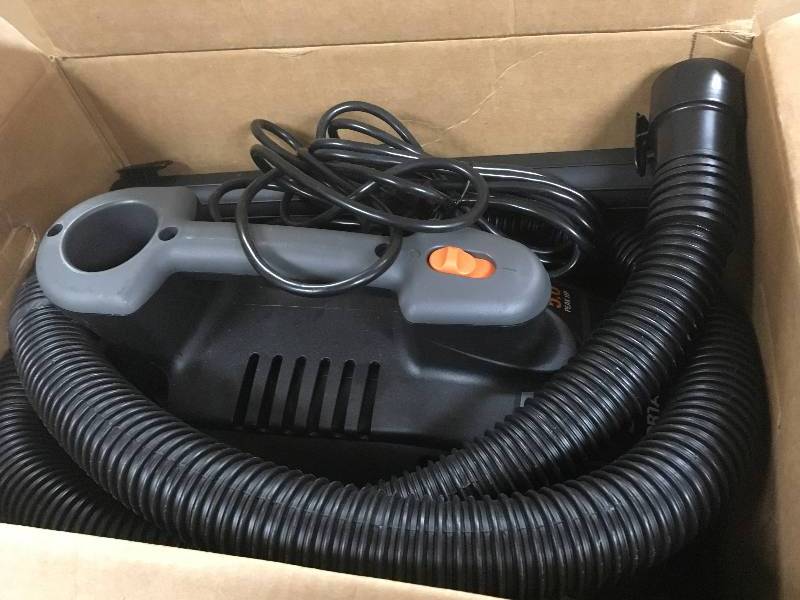 RIDGID 4 Gal. 5.0-Peak HP Portable WetDry Vacuum  in good condition