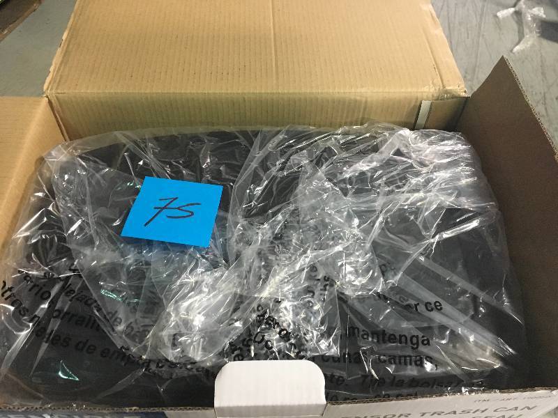 47L12.4G Fingerprint-resistant Stainless Steel Motion Sensor Trash Can  in good condition