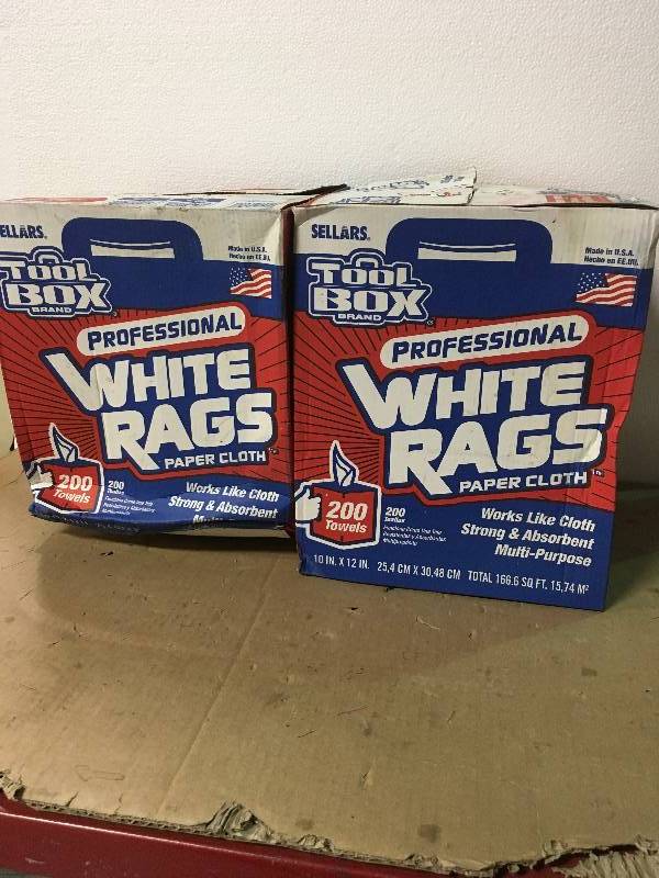 lot 32 image: SELLARS 200-Count White Rags in good condition