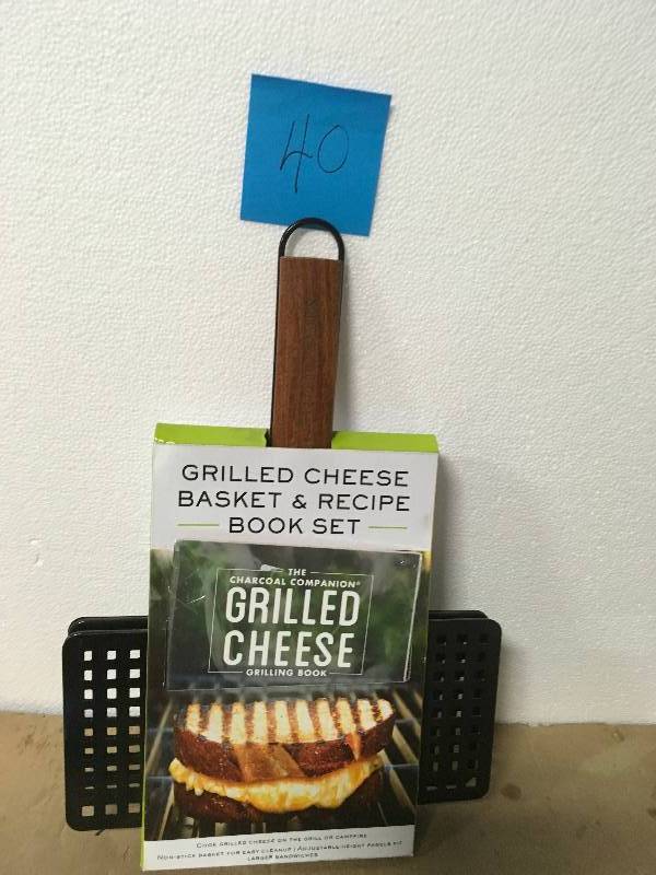 lot 40 image: Charcoal Companion Grilled Cheese Basket & Recipe Book Set in good condition