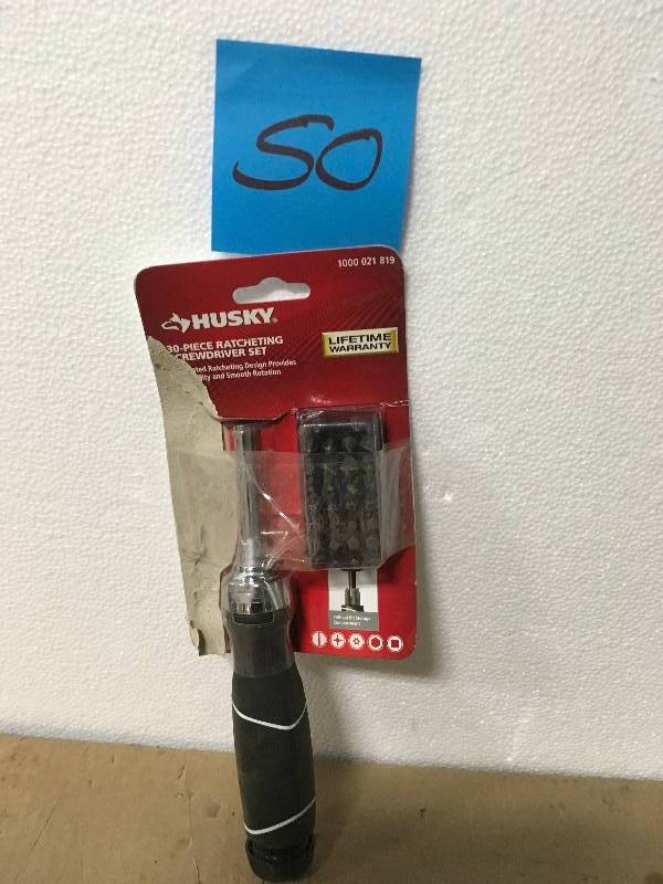 lot 50 image: Husky Ratcheting Screwdriver Set (30-Piece) in good condition