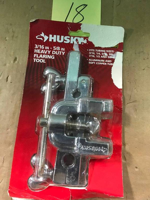 lot 18 image: Husky 2-Piece 45-Degree Flaring Tool Set in good condition