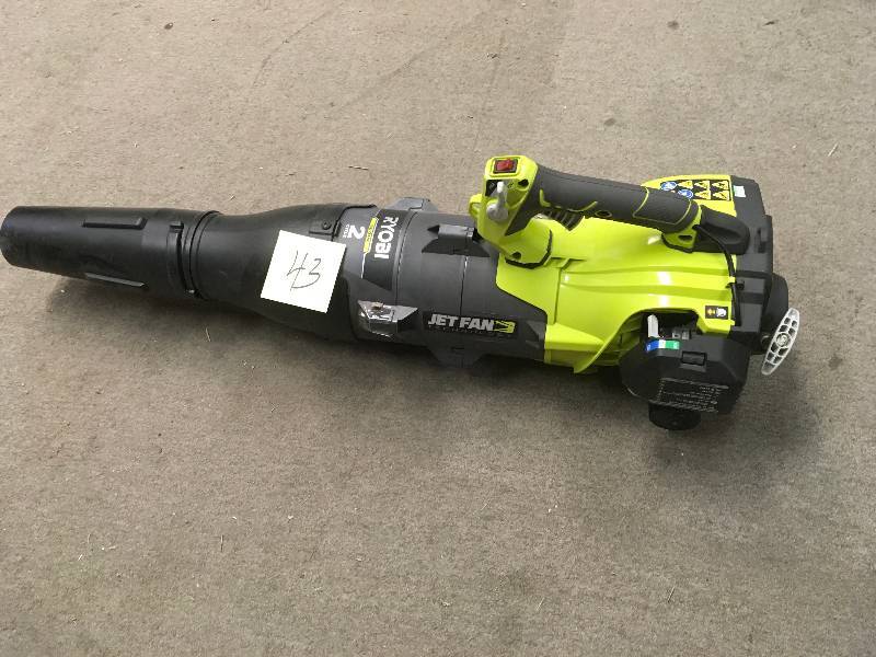 lot 43 image: RYOBI 160 MPH 520 CFM 25cc Gas Jet Fan Blower in good condition