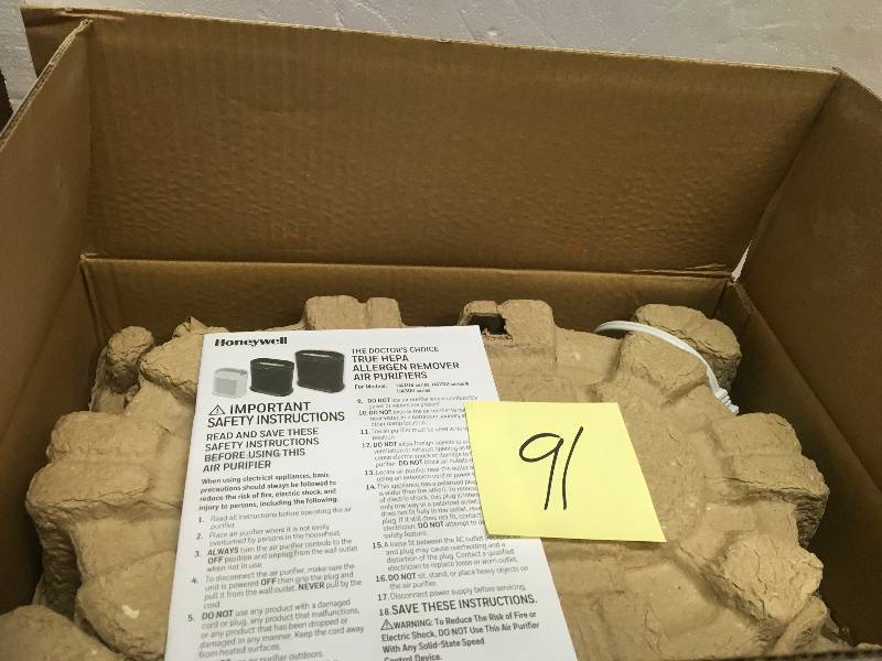 lot 91 image: Honeywell True HEPA 155 sq. ft. Allergen Remover Air Purifier not used