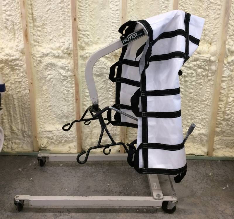 lot 12 image: Hoyer Lift