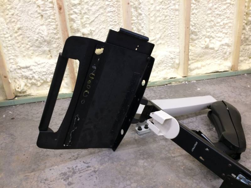 lot 14 image: Ergotron