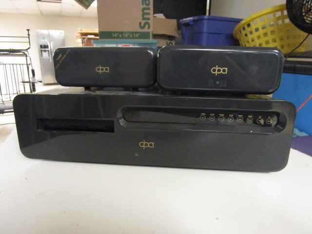 lot 204 image: DELTEC PRECISION AUDIO T1 TRANSPORT, AND TWO DIGITAL TO ANALOGUE CONVERTERS