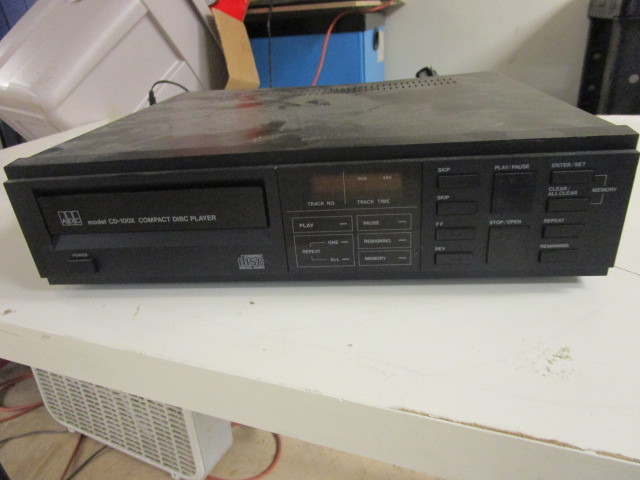 lot 221 image: ADC COMPACT DISC PLAYER