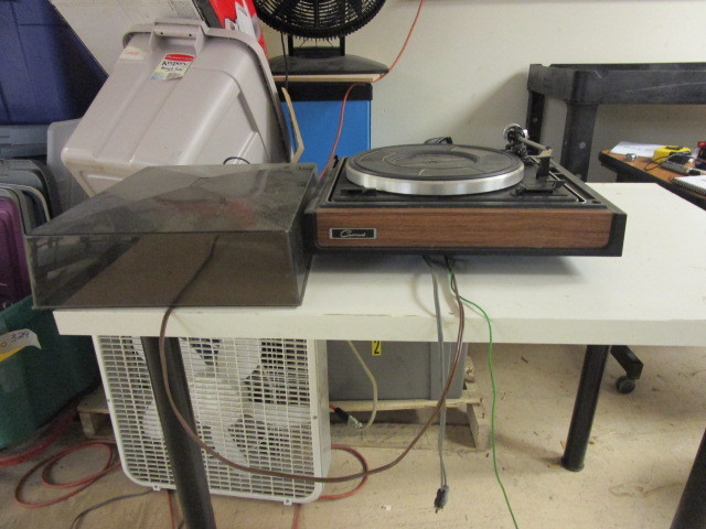 lot 225 image: GARRARD BELT DRIVE RECORD PLAYER