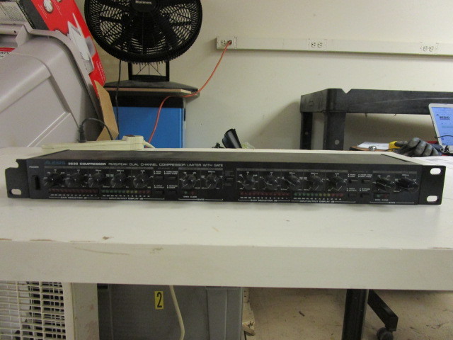 lot 229 image: ALESIS COMPRESSOR LIMITER WITH GATE