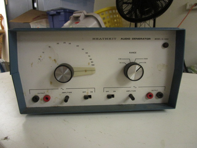 lot 244 image: HEATHKIT AUDIO GENERATOR