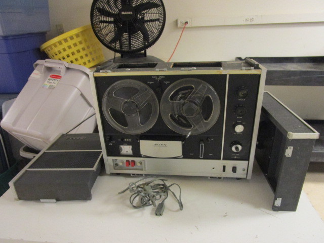 lot 266 image: SONY PORTABLE REEL-TO-REEL TAPECORDER