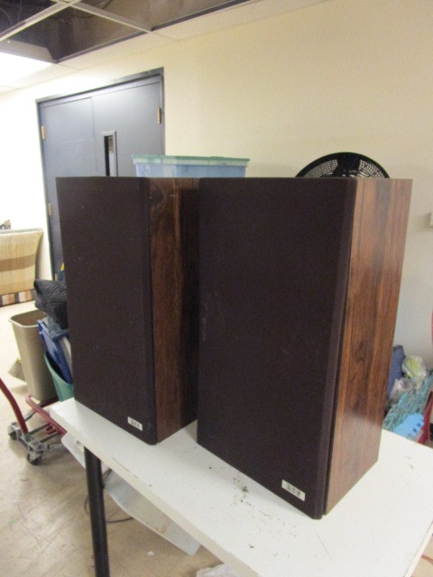 lot 278 image: ACOUSTICLINEAR LOUDSPEAKERS