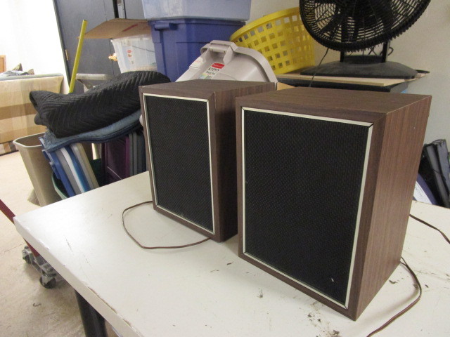 lot 282 image: TWO SMALL HOME SPEAKERS