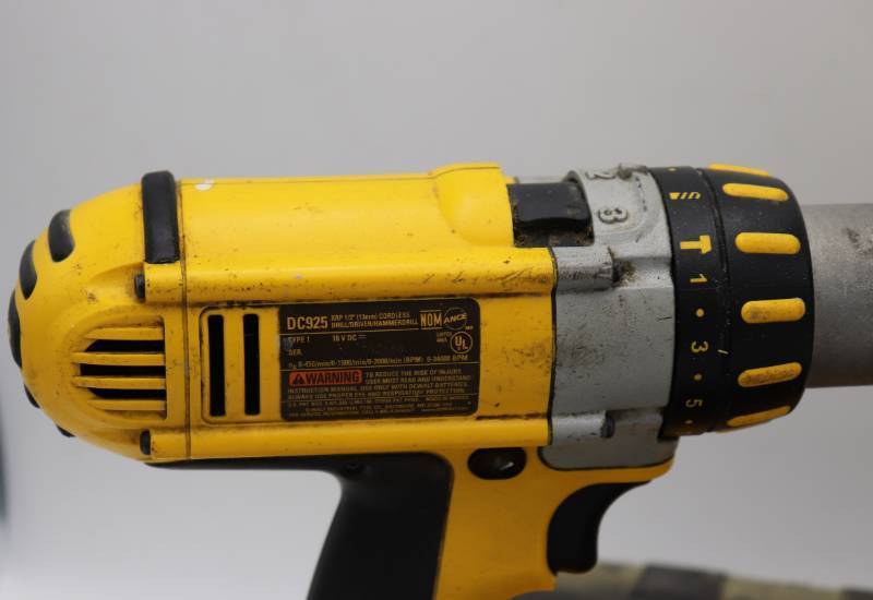 lot 13 image: Dewalt Driver & Flashlight Bare Tools Only