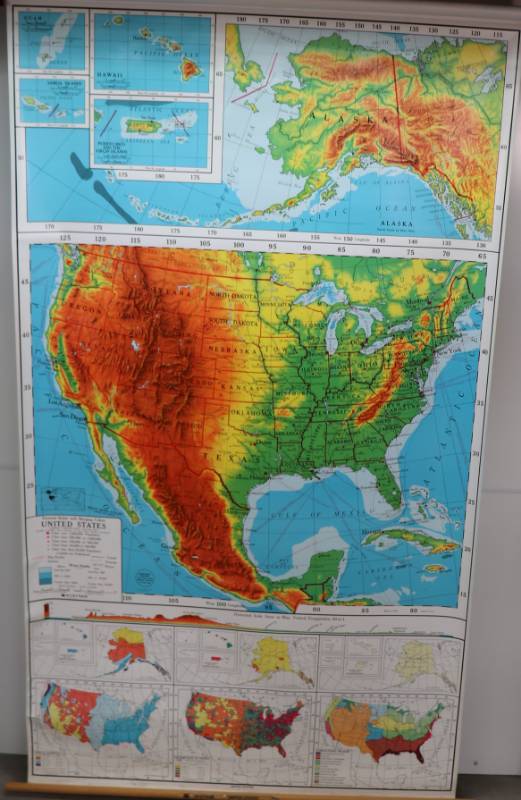 lot 17 image: United States School MAP 42 x 6 Tall