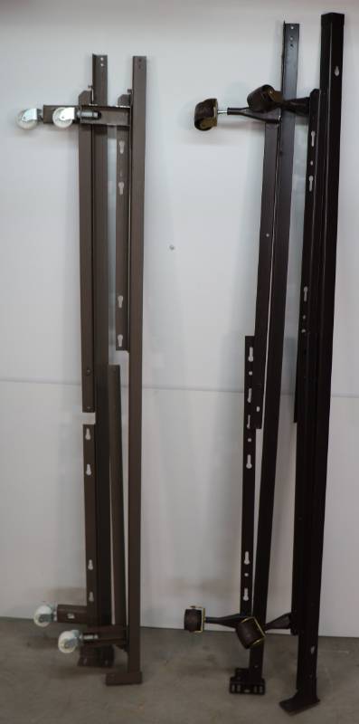 lot 24 image: (2) Bed Frames