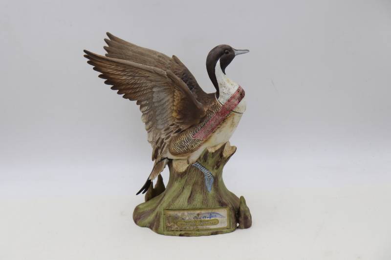 lot 37 image: Ducks Unlimited Kentucky Straight Whiskey Decanter - Pintail. Must be 21 to purchase & Pick-up