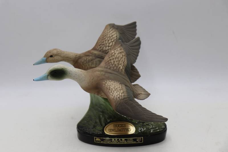 lot 38 image: Ducks Unlimited Kentucky Straight Whiskey Decanter - Widgeon - Must be 21 to buy & pickup