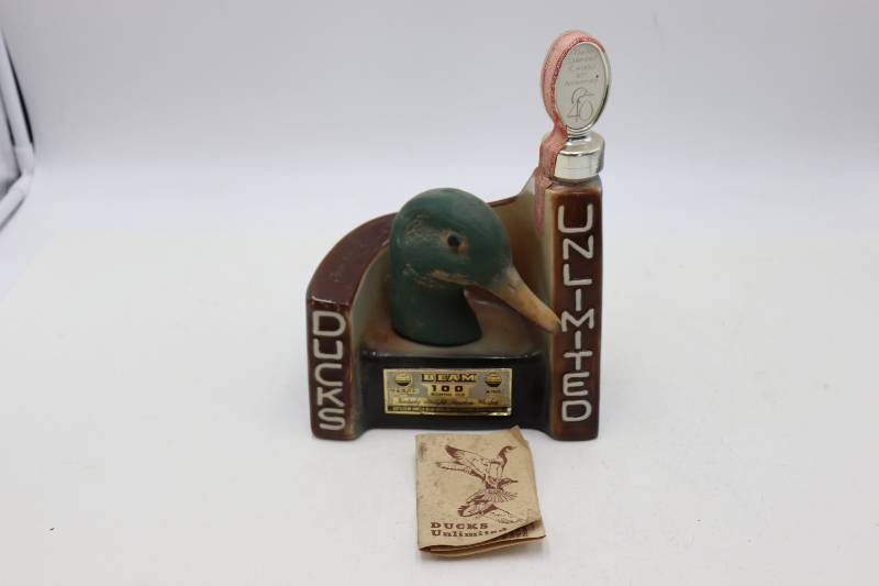 lot 41 image: Ducks Unlimited Kentucky Straight Whiskey Decanter - Mallard Head - Must be 21 to buy & pickup