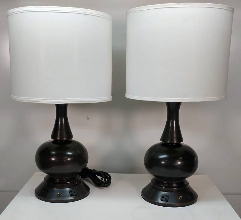 lot 44 image: End Table Lamps. 29 Overall Height