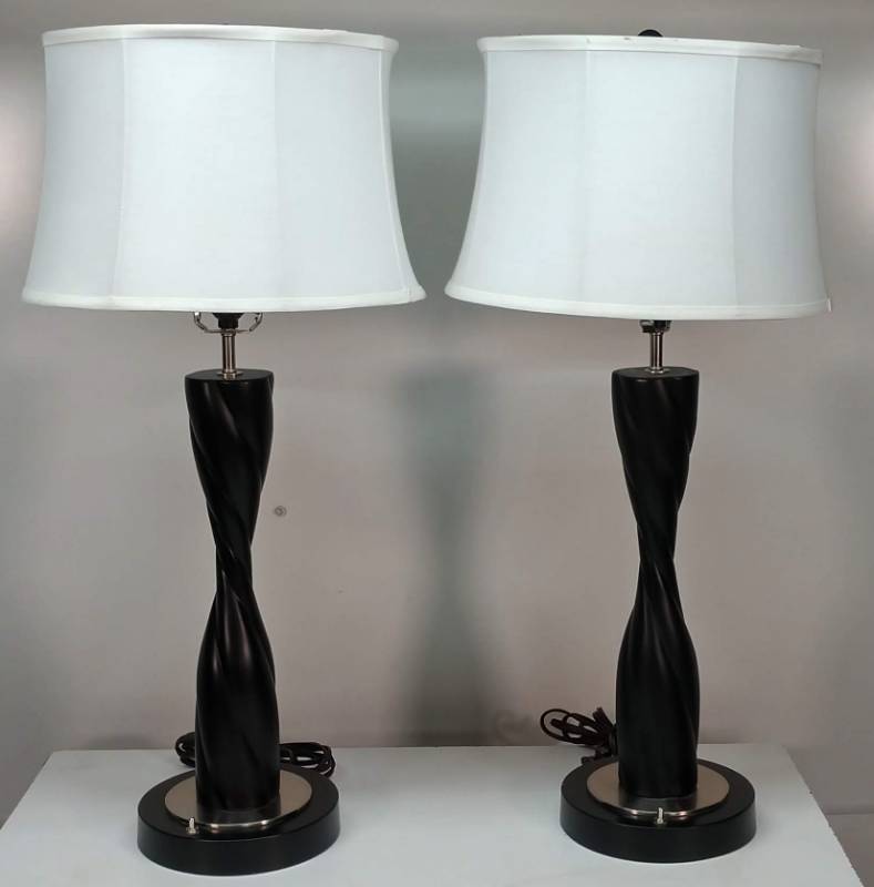 lot 45 image: End Table Lamps. 32 Overall Height