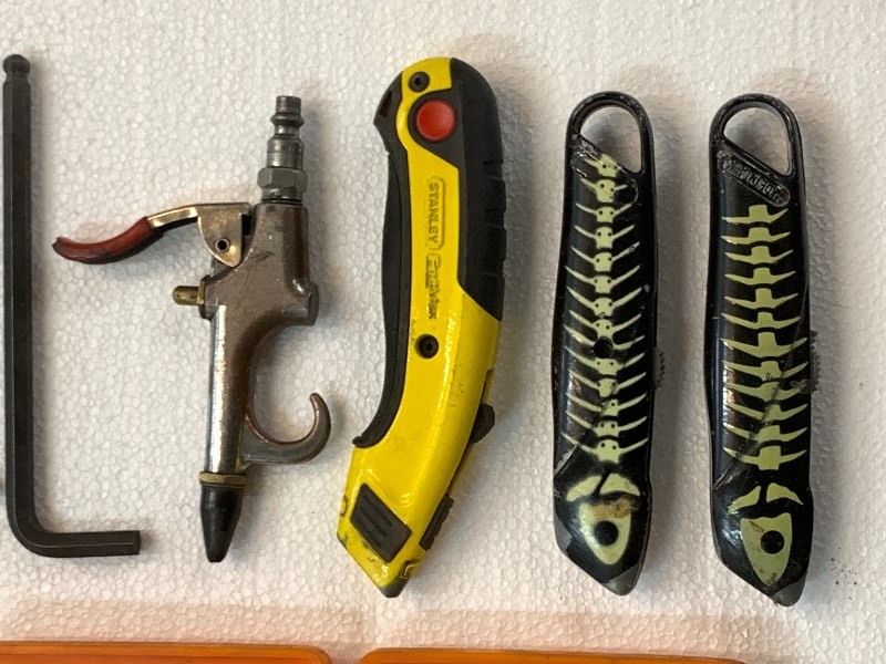 lot 30 image: Assorted Allen Wrenches, Hand Tools, Etc
