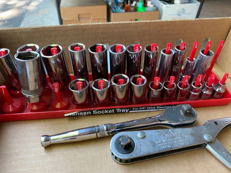 lot 39 image: 38 Socket Set