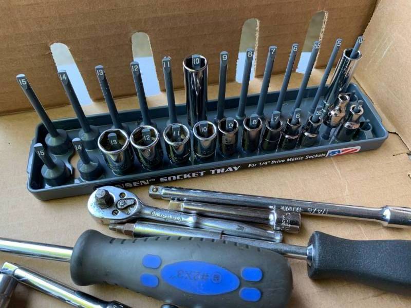 lot 41 image: 14 Metric Socket Set