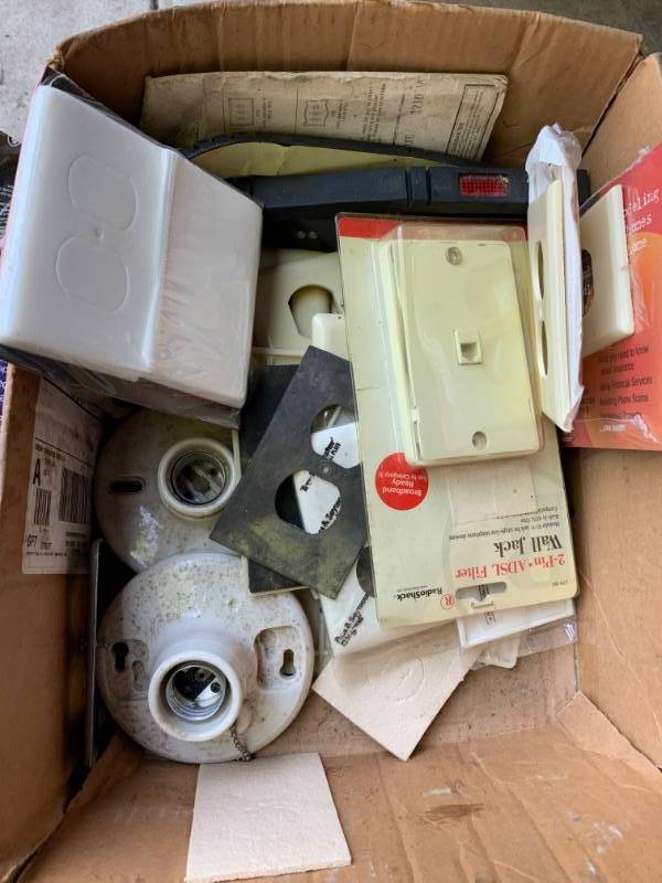 lot 92 image: Large lot of Outlet Covers and Light Sockets