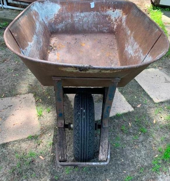 lot 174 image: Wheel Barrel
