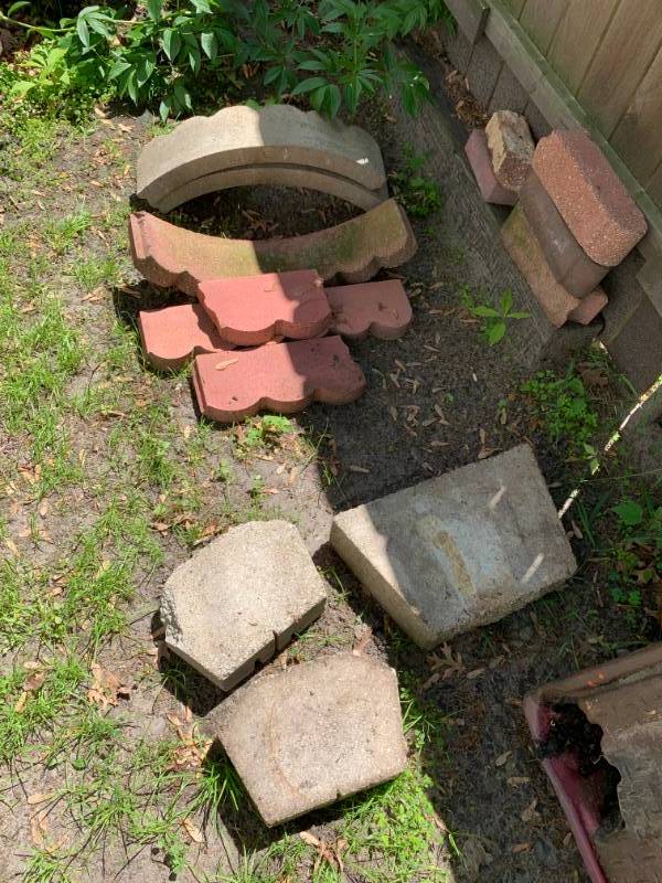 lot 184 image: Variety of Cement Patio Blocks