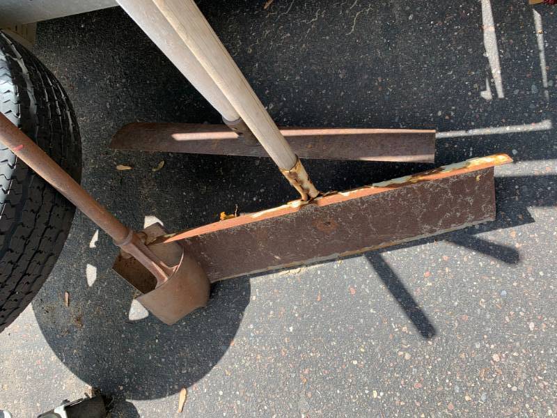 lot 185 image: Post Hole Digger & (2) Shovels