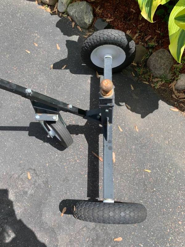 lot 208 image: Trailer Dolly with hard rubber tires