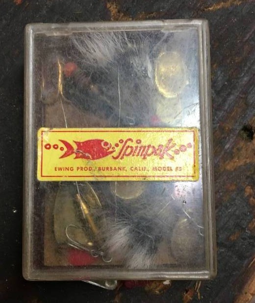 lot 256 image: Fishing Tackles - Mepps Spinners