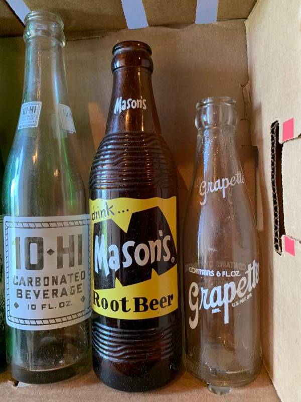 lot 308 image: Lot of (6) Vintage Soda Bottles
