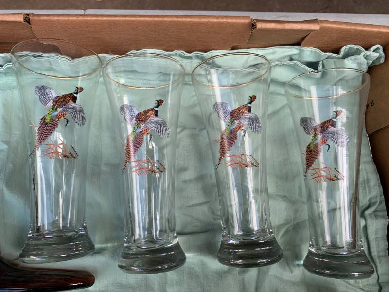 lot 364 image: (4) Pheasant Glasses & Bird Decor