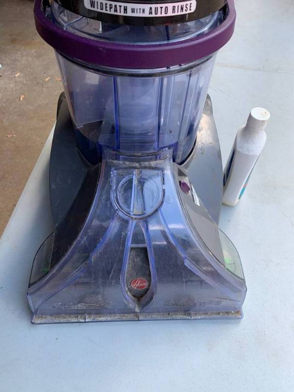 lot 370 image: Hoover Steam Vacuum with Cleaner & Attachments