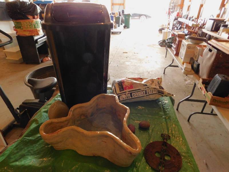lot 40 image: Lot of Misc. Items