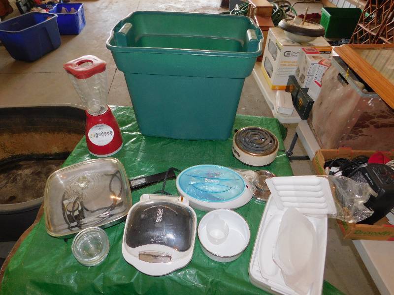 lot 41 image: Lot of Misc. Items
