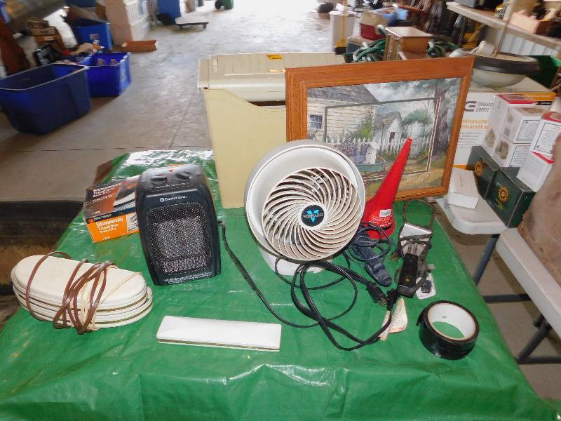 lot 42 image: Lot of Misc. Items