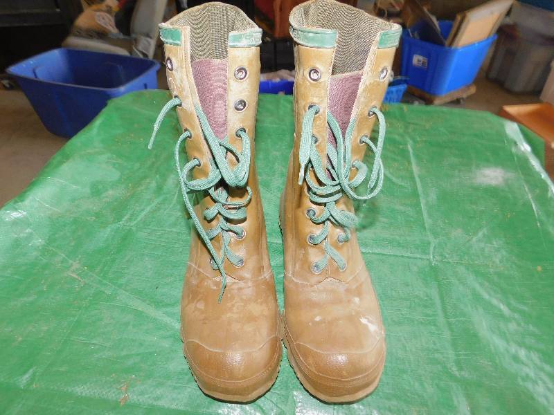 lot 56 image: Pair of Northerner Boots