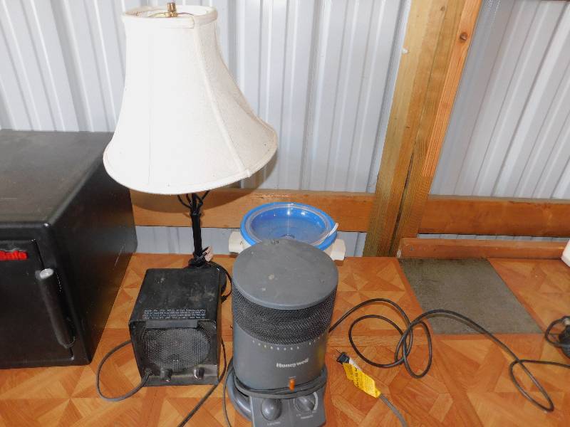 lot 61 image: Lot Of Misc. Items