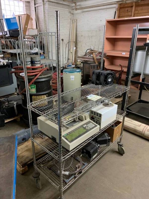Wire shelf unit