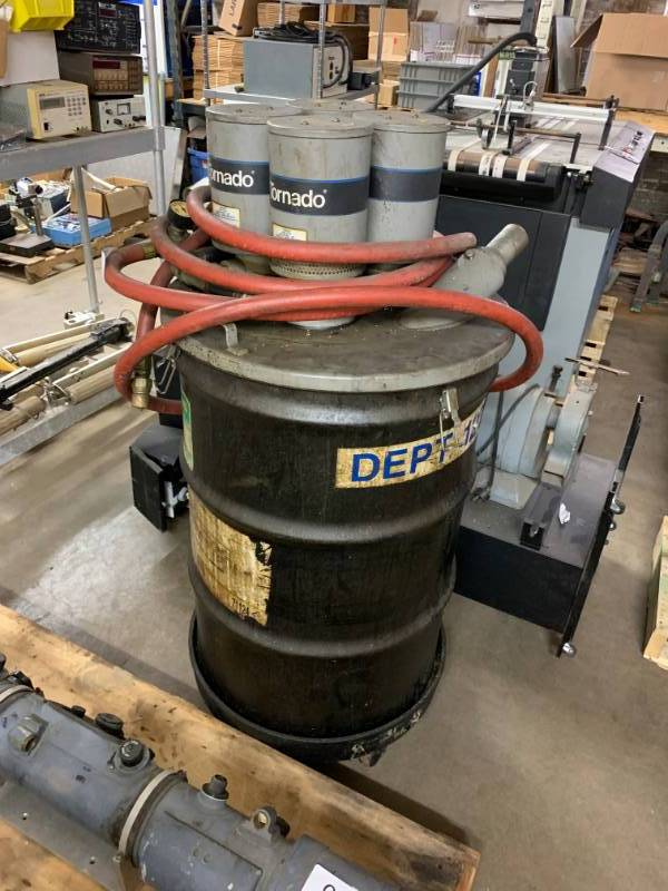 Oil drum vacuum