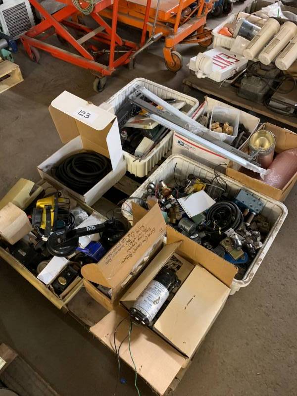 Pallet of misc.