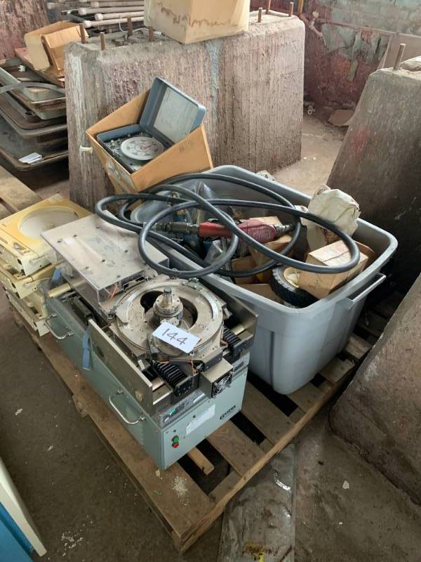 Pallet of misc.