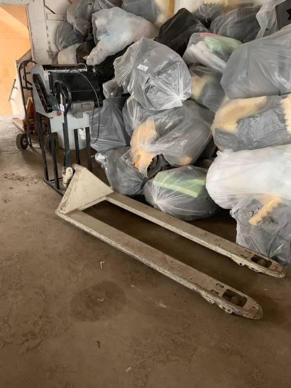 Pallet jack